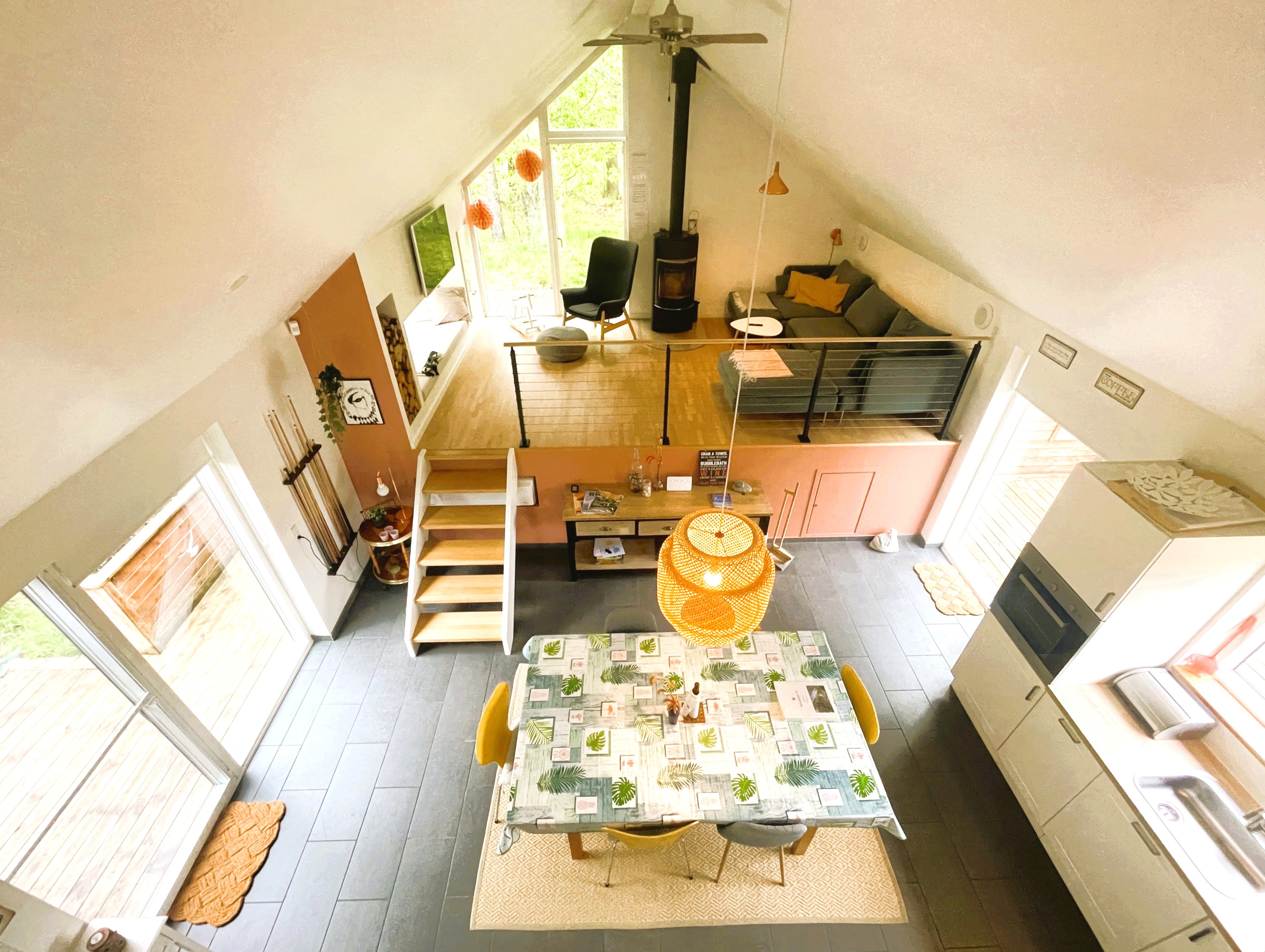 Villa Hou alrum med spiseplads